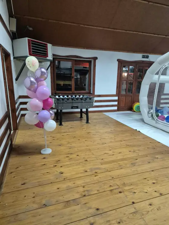 Stoni fudbal i Bubble kuća